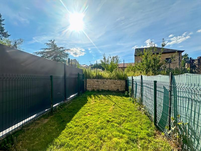 Maison - 250 m² - 10 pièces