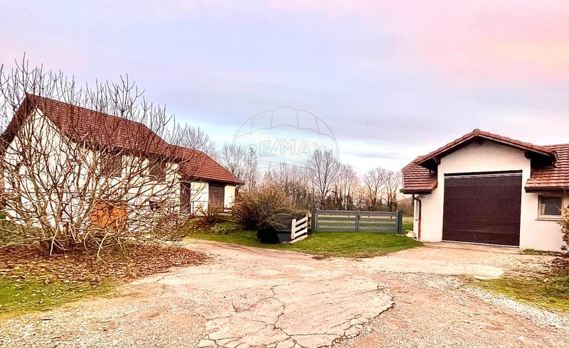 Maison - 123 m² - 4 pièces