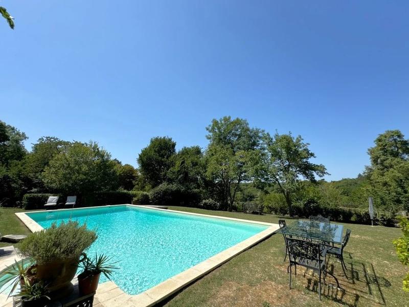 Demeure - 164 m² - 5 pièces