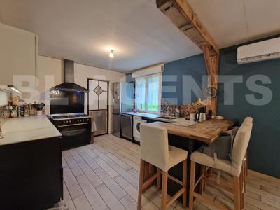 Maison - 94 m² - 4 pièces