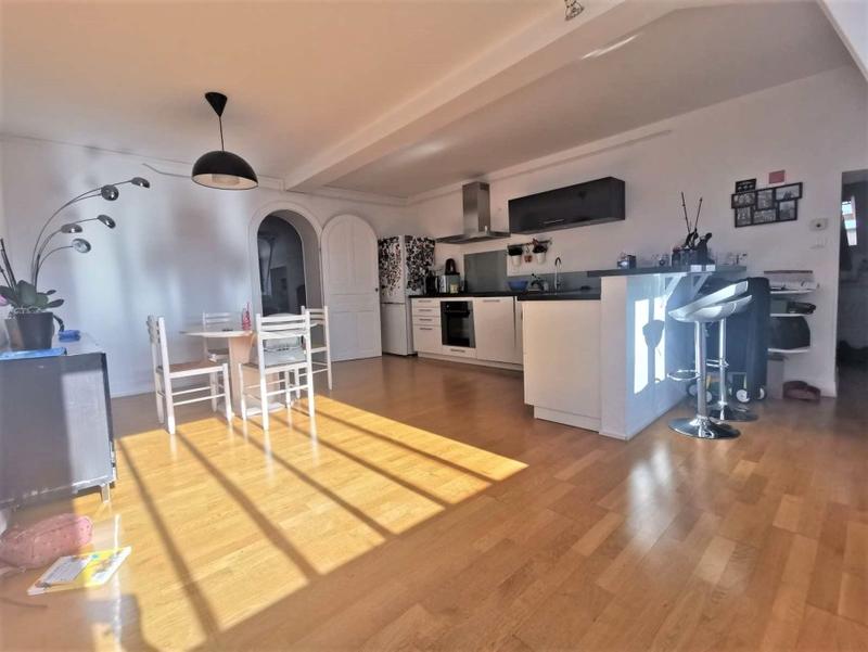 Appartement - 90 m² - 4 pièces