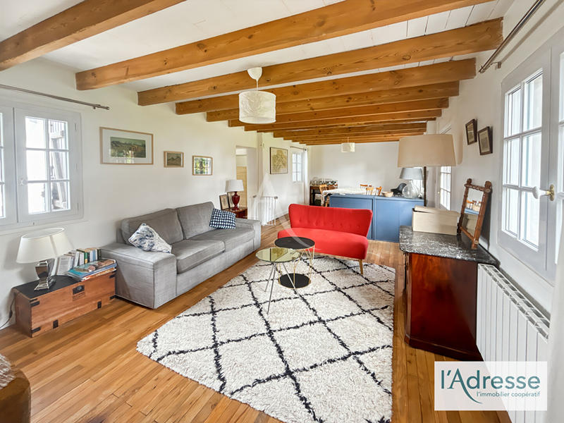 Maison - 90 m² - 6 pièces