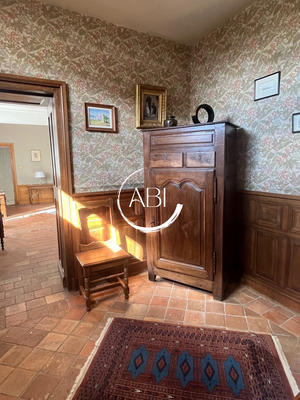 Maison - 230 m² - 8 pièces