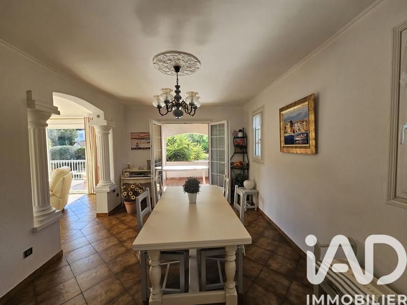 Maison - 197 m² - 8 pièces