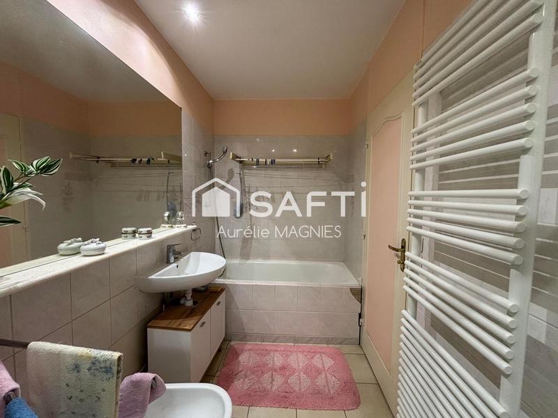 Maison - 92 m² - 4 pièces