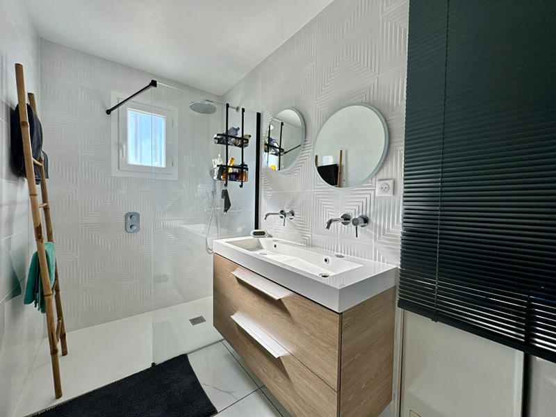 Maison - 135 m² - 6 pièces