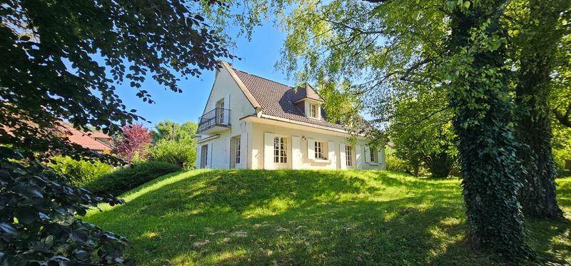 Maison - 175 m² - 7 pièces