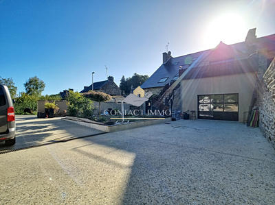 Maison - 293 m² - 8 pièces