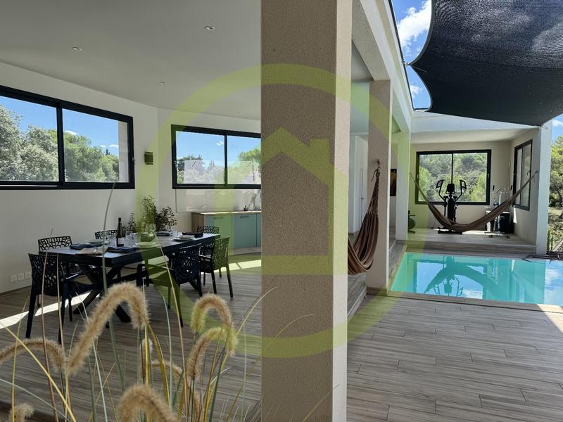 Villa - 167 m² - 6 pièces