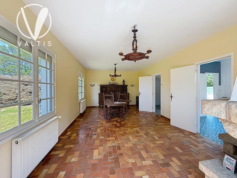 Maison - 123 m² - 6 pièces