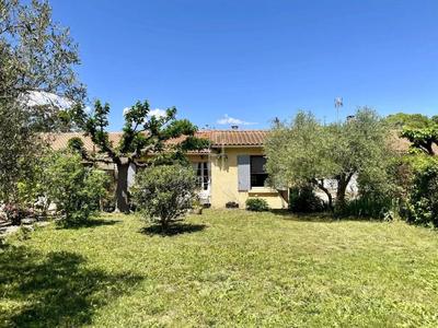 Maison - 94 m² - 5 pièces