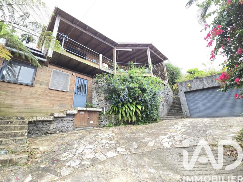 Maison - 181 m² - 5 pièces