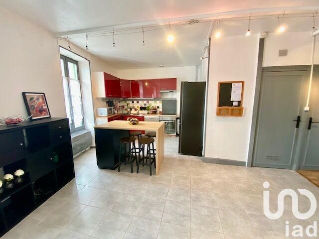 Immeuble - 164 m² - 6 pièces