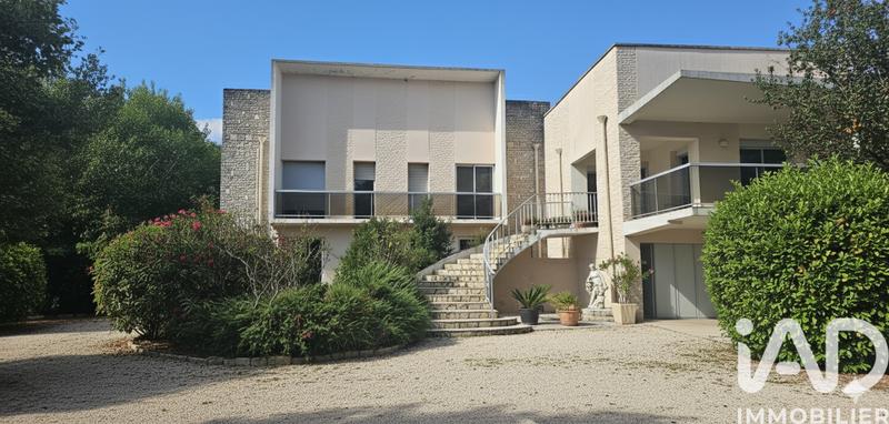 Maison de maîtres - 302 m² - 8 pièces