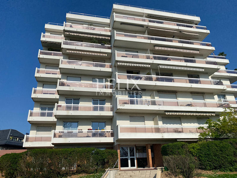 Appartement - 102 m² - 5 pièces