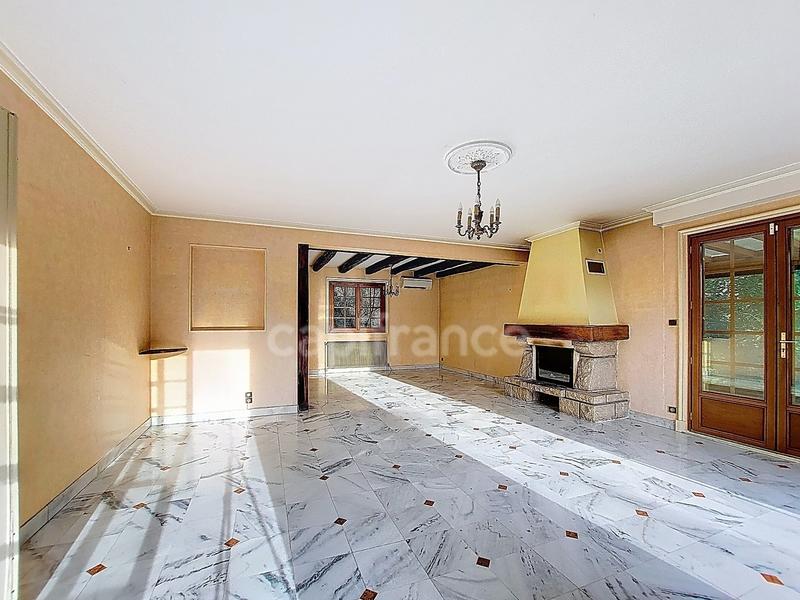 Maison - 175 m² - 7 pièces