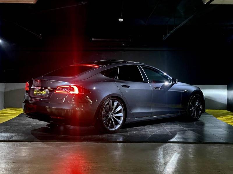 Tesla Model s 100 kWh Dual Motor