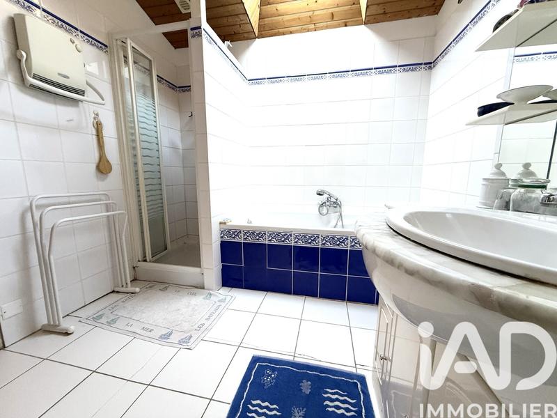 Maison - 111 m² - 6 pièces