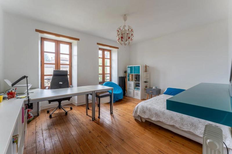 Maison - 160 m² - 9 pièces