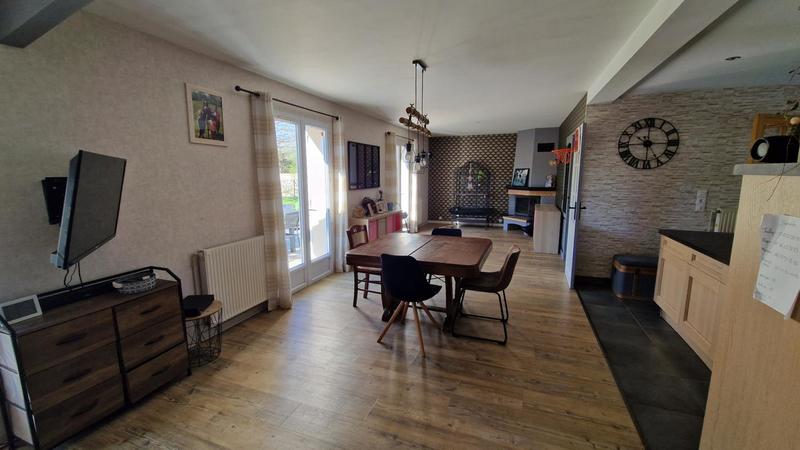 Maison - 187 m² - 6 pièces