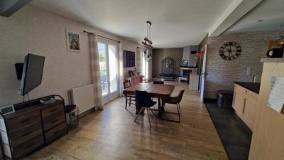 Maison - 187 m² - 6 pièces