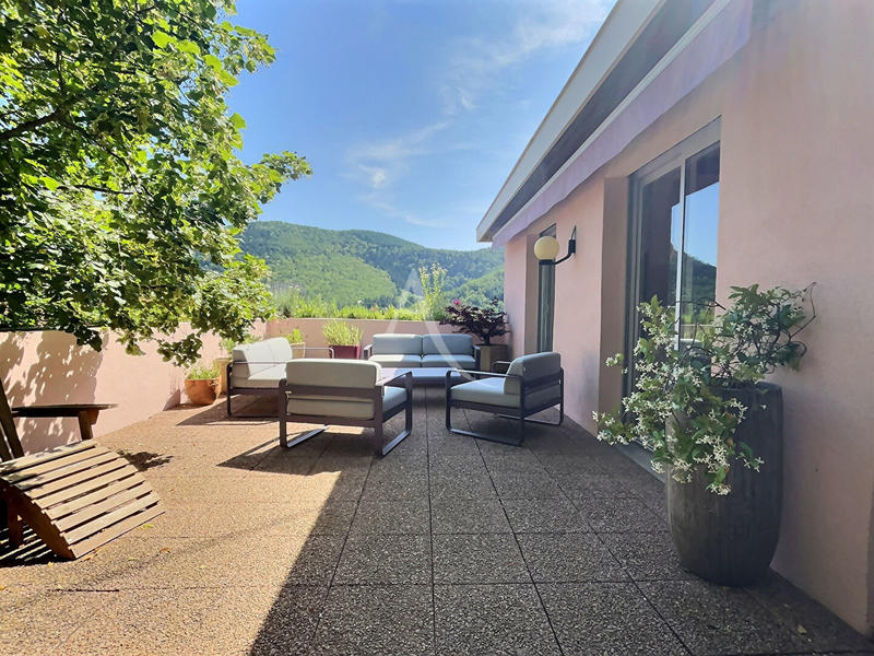 Maison d'architecte - 170 m² - 7 pièces