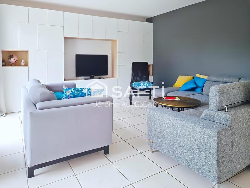 Maison - 204 m² - 7 pièces