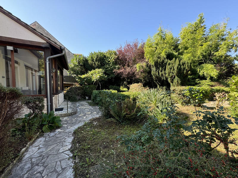 Maison - 180 m² - 4 pièces