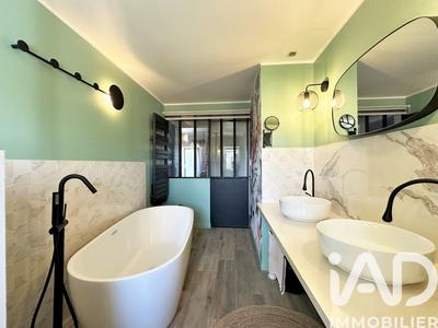 Maison - 127 m² - 6 pièces