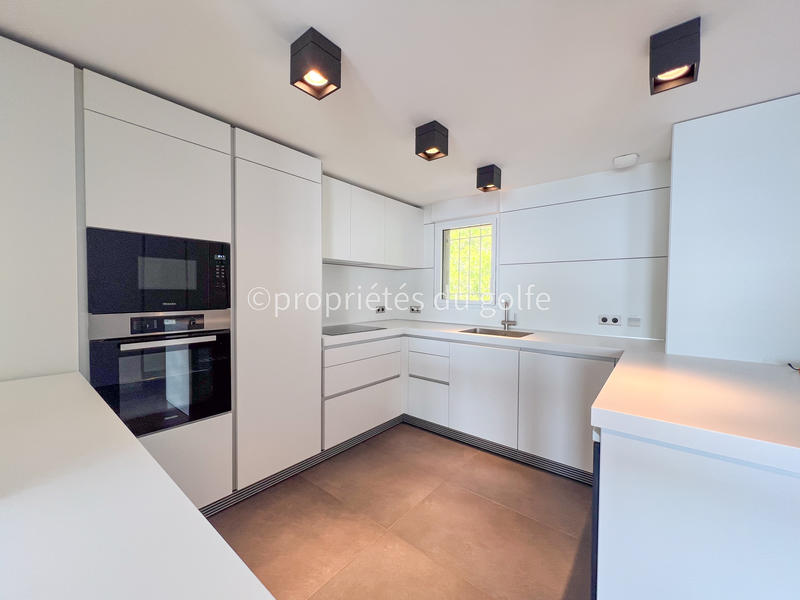 Appartement - 84 m² - 3 pièces