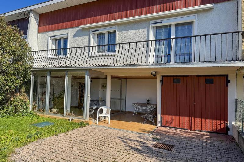 Maison - 95 m² - 5 pièces