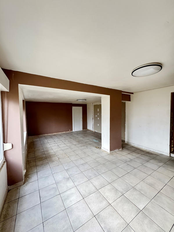 Maison - 151 m² - 6 pièces