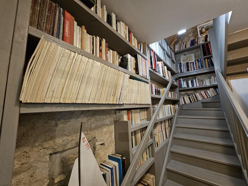 Maison - 280 m² - 10 pièces