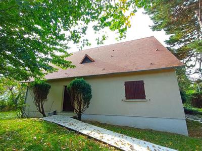 Maison traditionnelle - 145 m² - 6 pièces