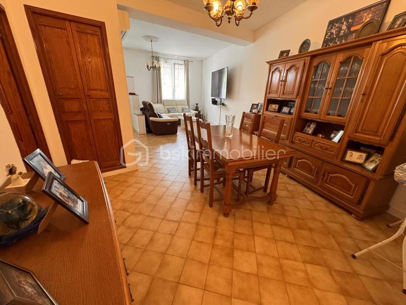 Immeuble - 156 m² - 7 pièces