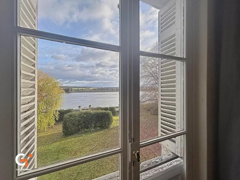 Propriété - 365 m² - 12 pièces