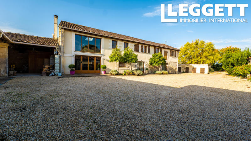 Maison - 473 m² - 12 pièces