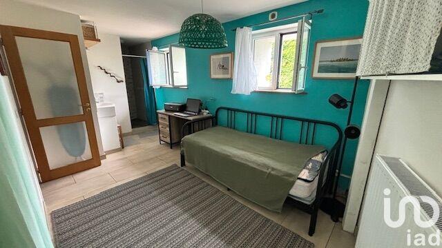 Maison - 296 m² - 12 pièces