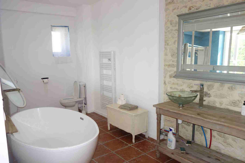 Maison - 205 m² - 7 pièces