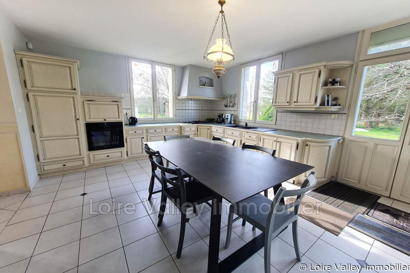 Propriété - 205 m² - 8 pièces