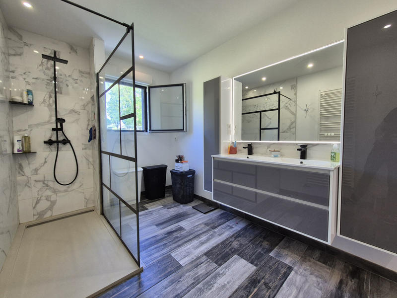 Maison - 145 m² - 6 pièces