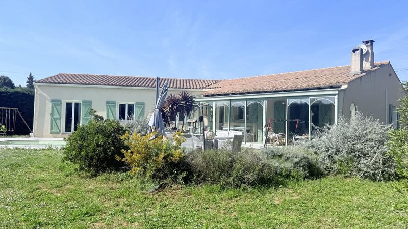 Villa - 200 m² - 6 pièces