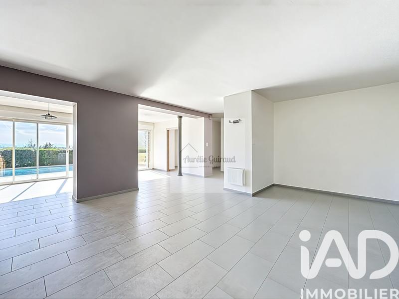 Maison - 163 m² - 7 pièces