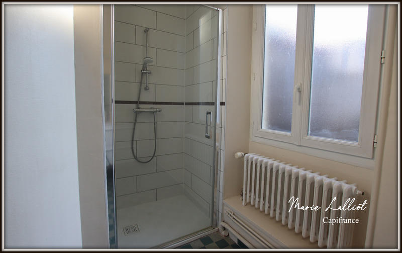 Maison - 204 m² - 9 pièces