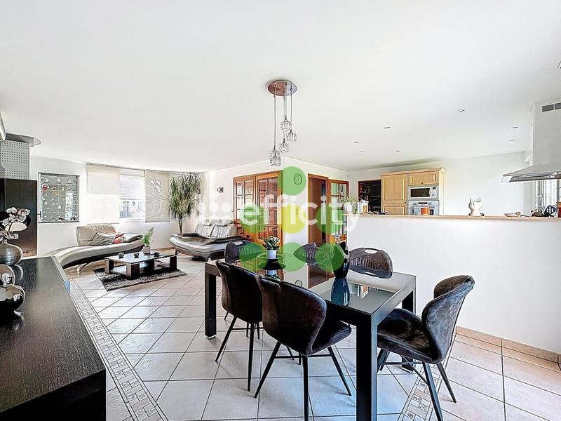 Maison - 101 m² - 4 pièces