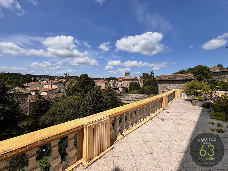 Maison ancienne - 171 m² - 6 pièces