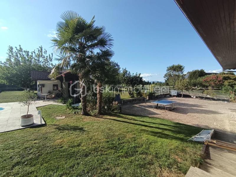 Maison traditionnelle - 103 m² - 4 pièces