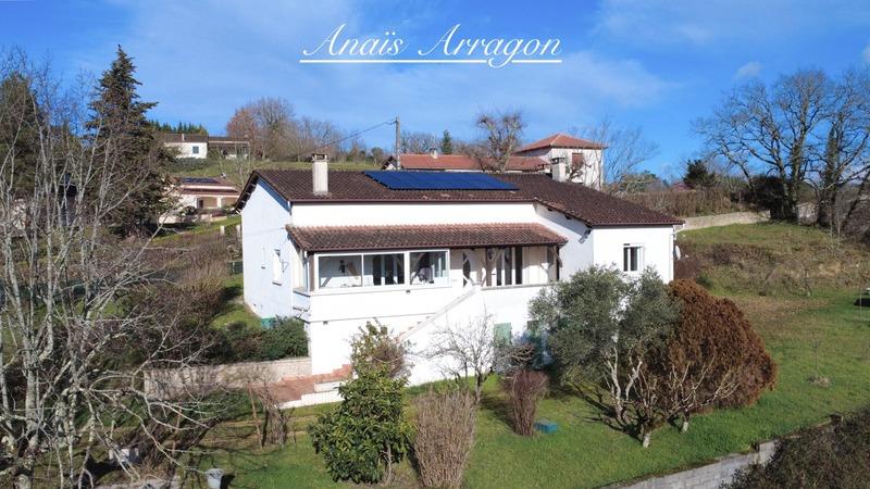 Maison - 206 m² - 4 pièces