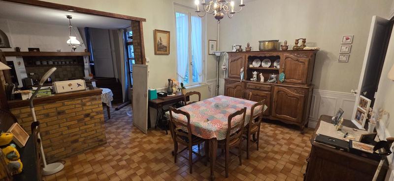 Maison - 99 m² - 5 pièces