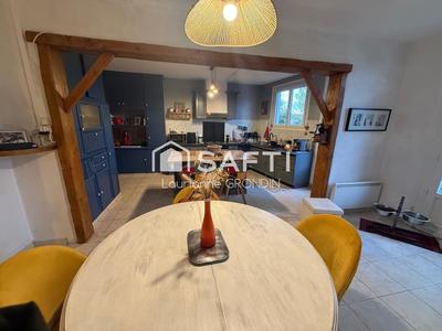 Maison - 170 m² - 8 pièces